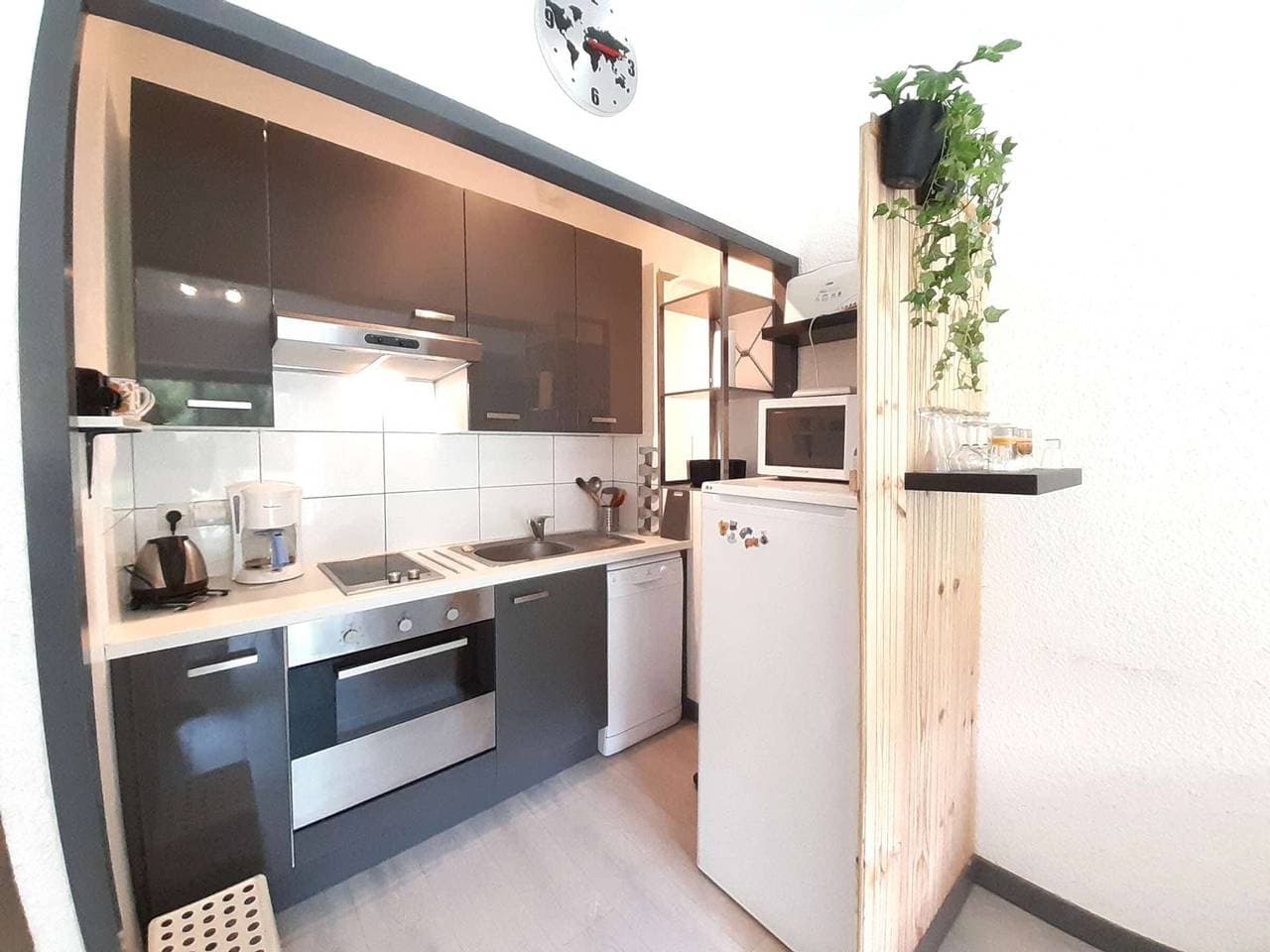 Foto 2 von 11: Gemütliches Studio für 4 Personen mit Balkon, Parkplatz und Ski-Aufbewahrung in Saint-Lary-Soulan