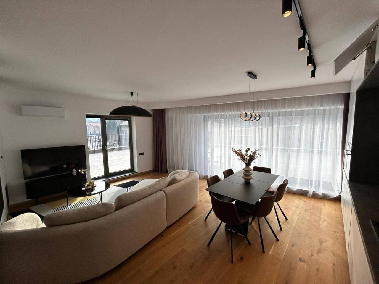 Foto 9 von 27: Three-Bedroom Deluxe Apartment