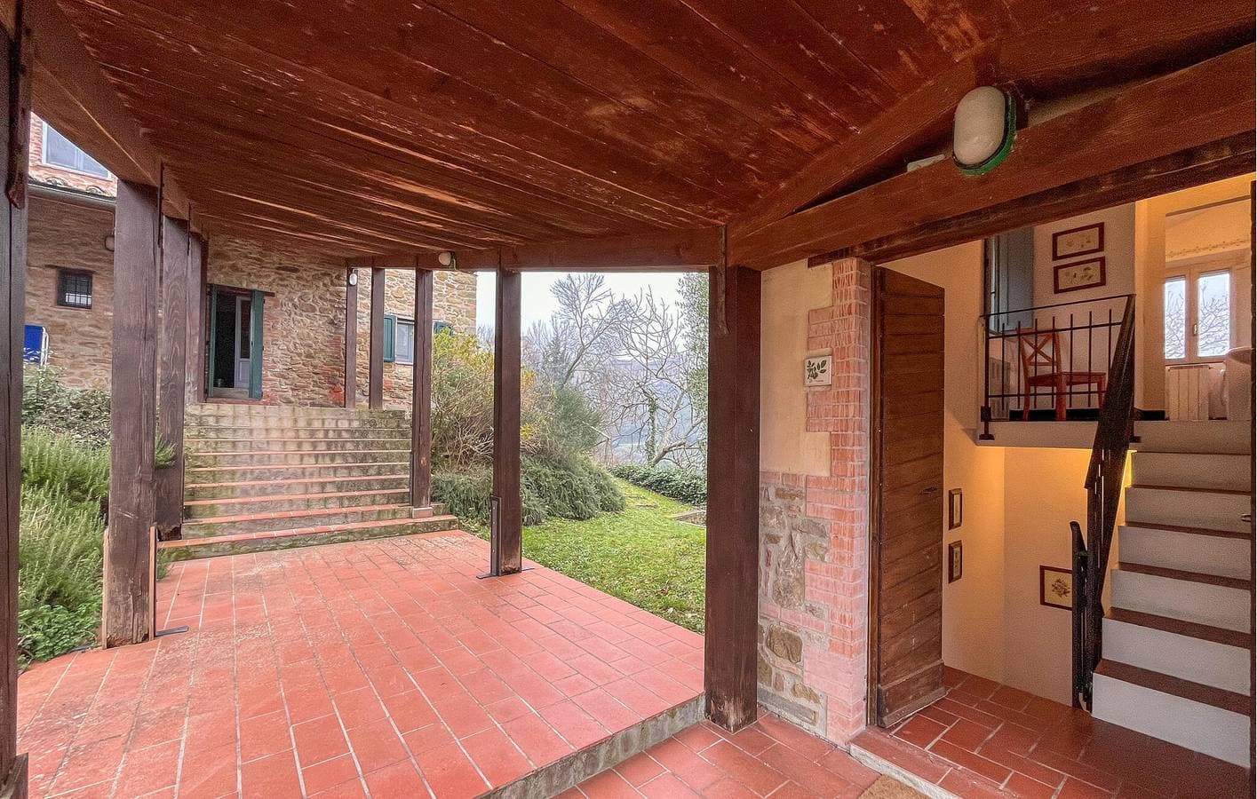 Foto 13 von 35: Idyllische 90 qm große Ferienwohnung mit Parkplatz, Garten und Pool in Paciano