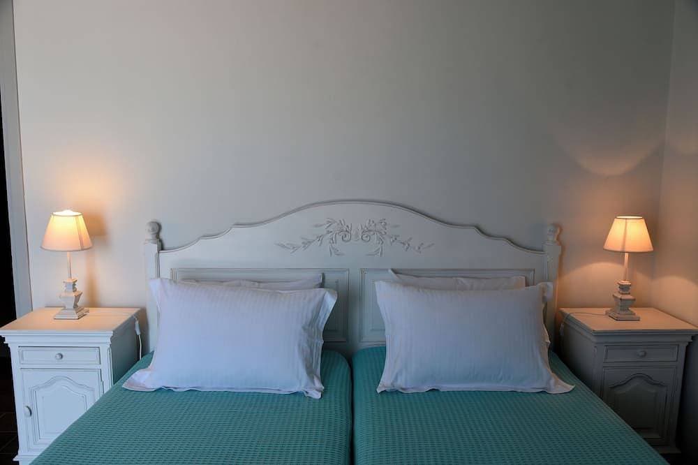 Foto 5 von 21: Ein geräumiges 2-Level-2-Schlafzimmer Ort-Home mit herrlichem Blick auf das Ägäische Meer