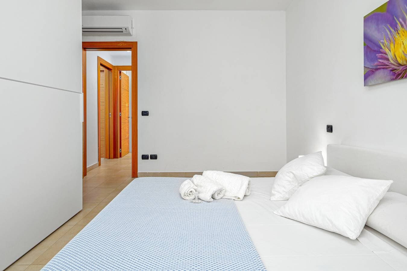 Foto 8 von 27: Geräumige Ferienwohnung "Villa Marconi 6" mit Meerblick, privater Terrasse und Garten