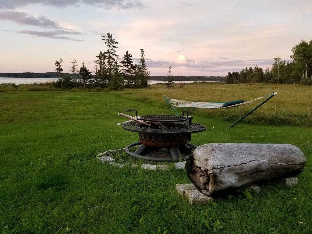 Foto 4 von 21: Beach Cottage in DownEast Maine