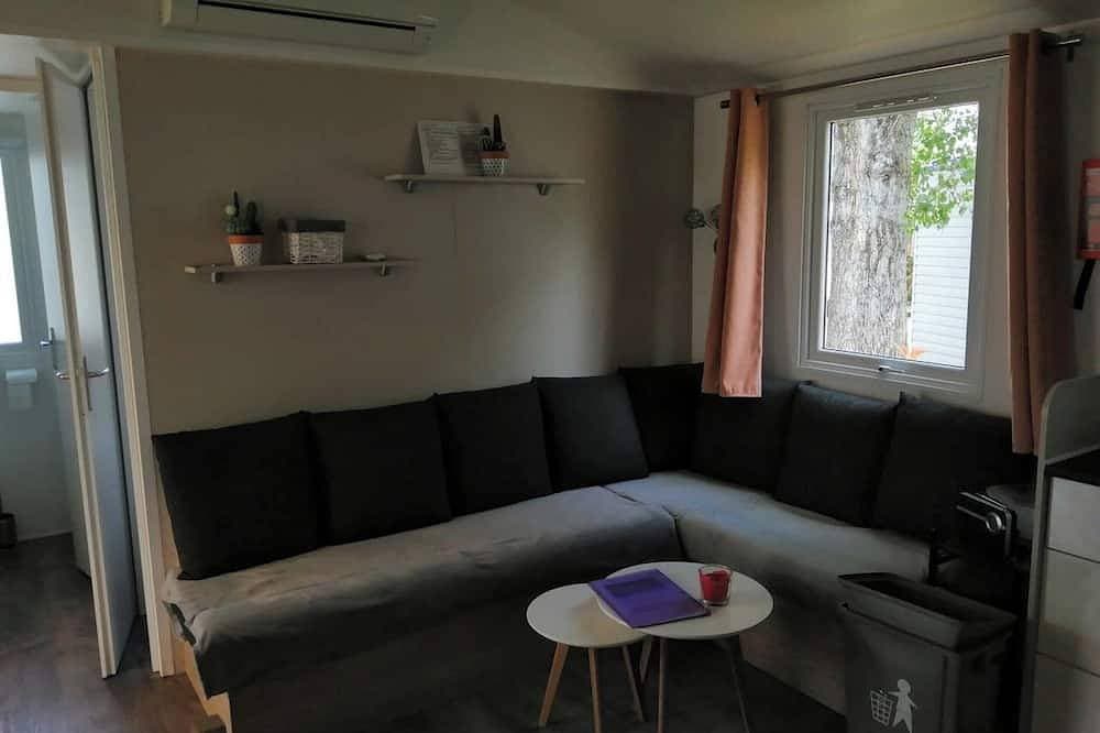Foto 6 von 19: Homerez - Bungalow in Condrieu mit Pool
