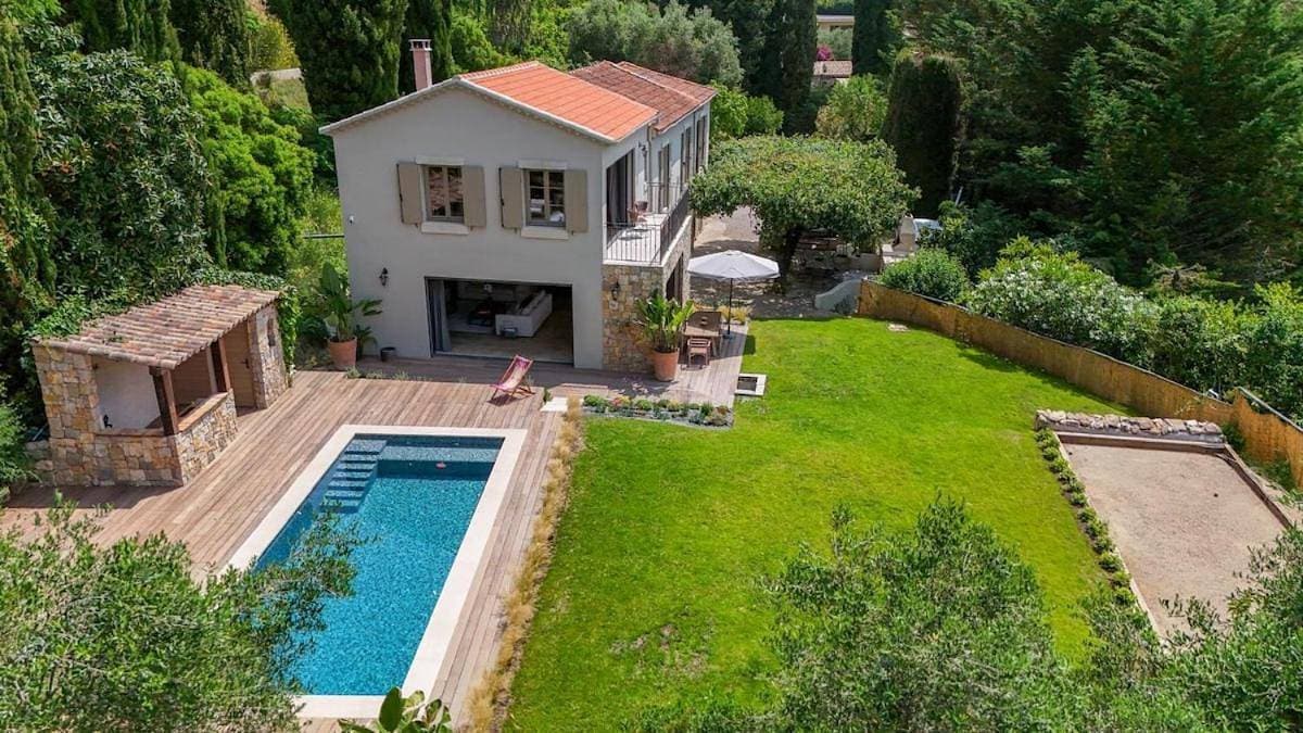 Authentic Provençal Bastide 1