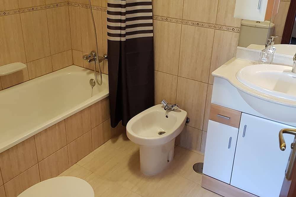 Foto 9 von 30: Schöne 2 Schlafzimmer + 2 Badezimmer Wohnung im Zentrum von Arona
