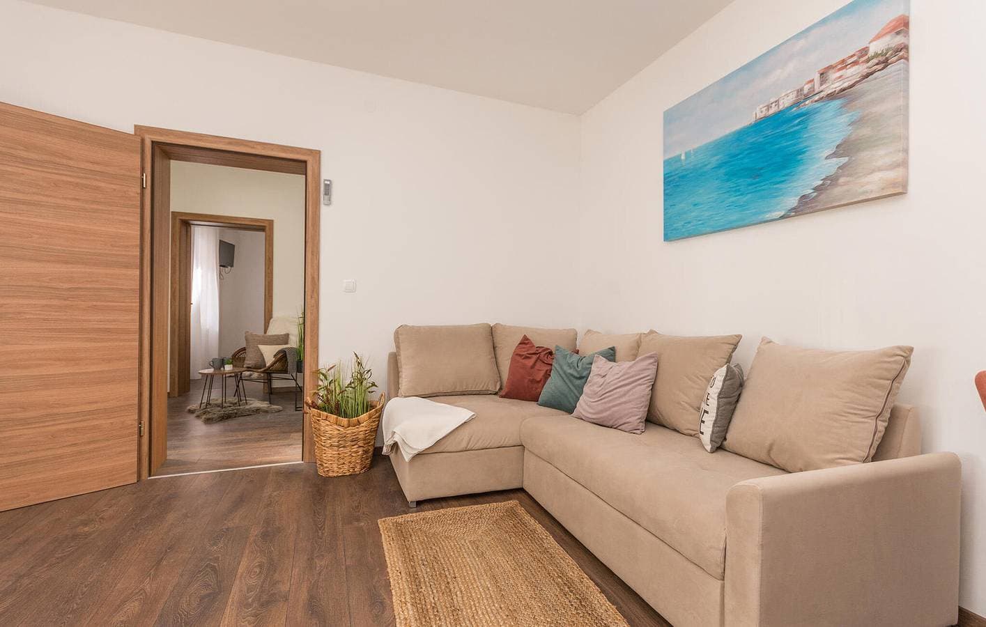 Foto 4 von 24: Gemütliche Ferienwohnung mit Pool, Terrasse und nur 1 km vom Strand entfernt