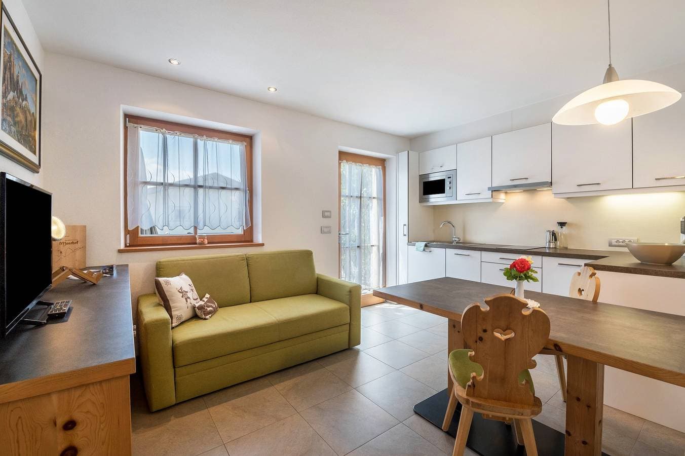 Foto 4 von 24: Ferienwohnung "Montis Moarhof Natur Apartments" mit Bergblick, Gemeinschaftsterrasse und WLAN