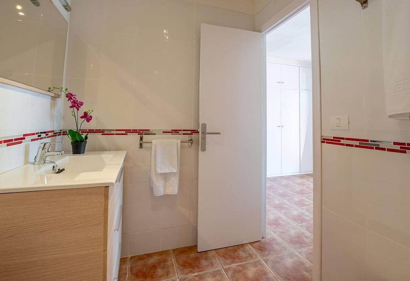 Foto 12 von 34: Villa für 4 Personen mit Terrasse