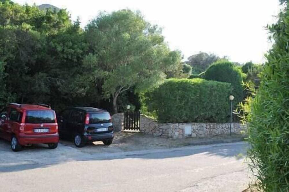 Foto 12 von 24: Schöne Villa mit Garten mit Blick auf das Maddalena-Archipel