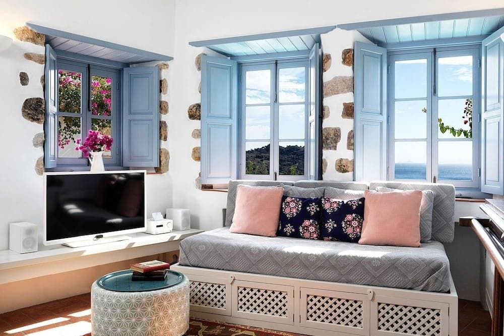 Foto 5 von 27: Lavish Patmos Villa | Villa Odysseus’ Haven | Two Bedroom House with Private.