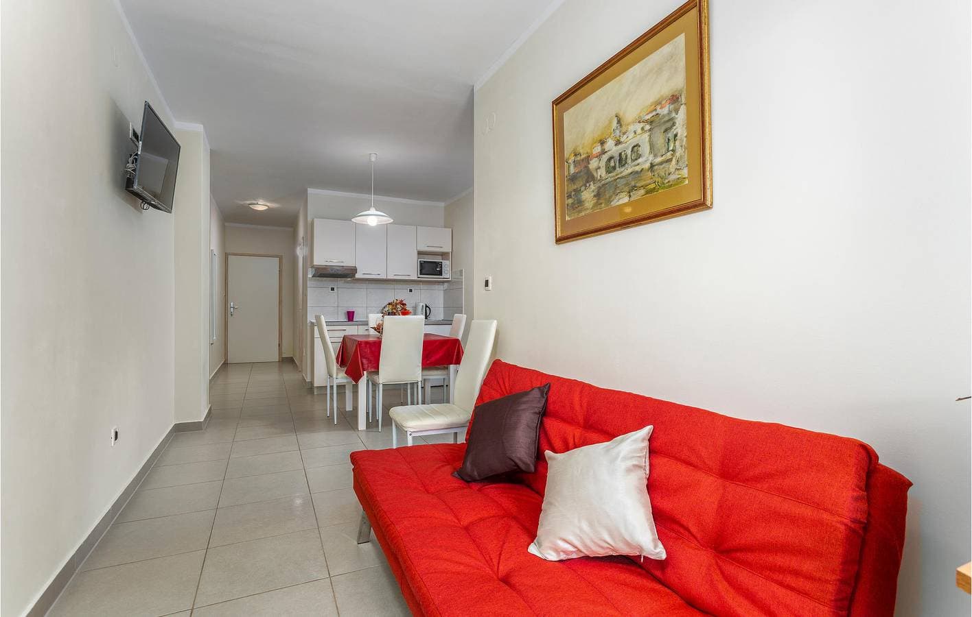 Foto 10 von 39: Gemütliche Ferienwohnung mit WLAN, Terrasse und Pool – 1 km vom Strand von Jert entfernt