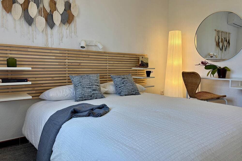 Foto 8 von 30: Charming Mediterranean Villa with Private Pool, A/C & BBQ Garden