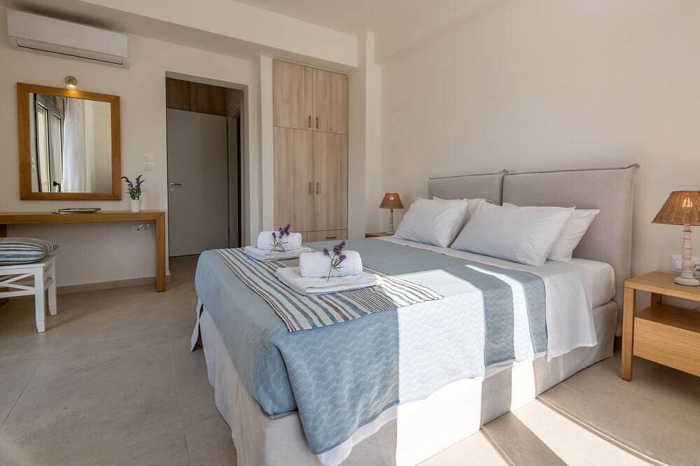 Foto 7 von 30: Villa Levanda, Pool, Strand und Geschäfte zu Fuß erreichbar, kein Auto nötig!