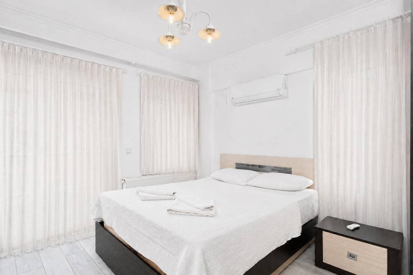 Foto 11 von 19: Villa für 8 Personen mit Balkon