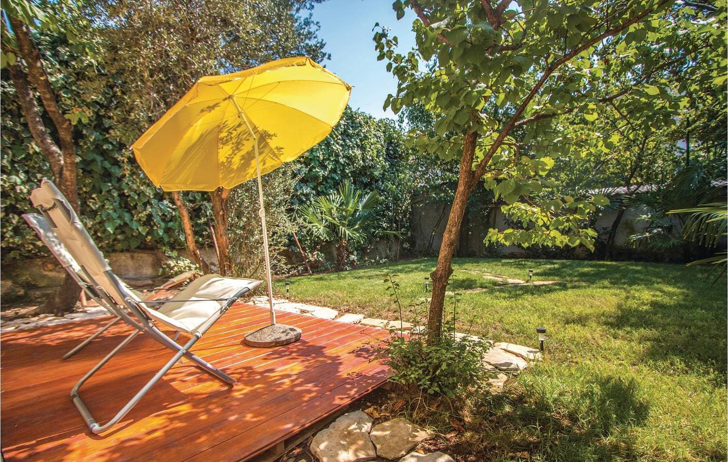 Foto 8 von 35: Gemütliche 70 m² große Wohnung mit Terrasse, WLAN und Parkplatz in der Nähe der Küste und von Restaurants