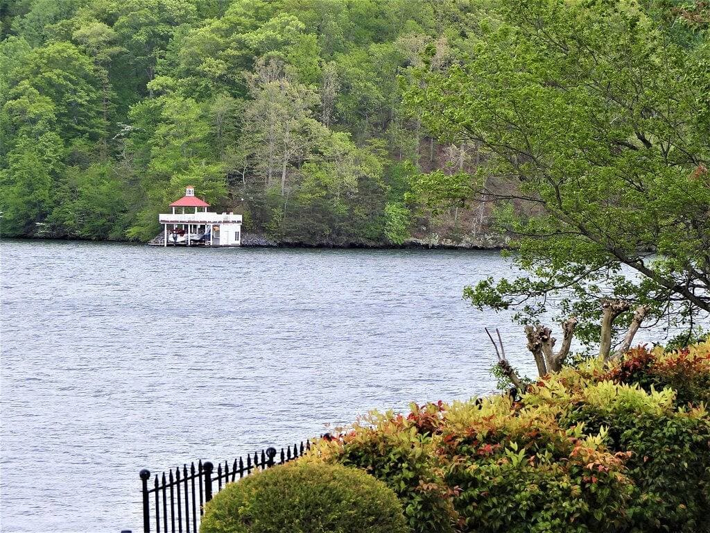 Foto 13 von 47: Smith Mountain Lake Condo with Main Channel Views