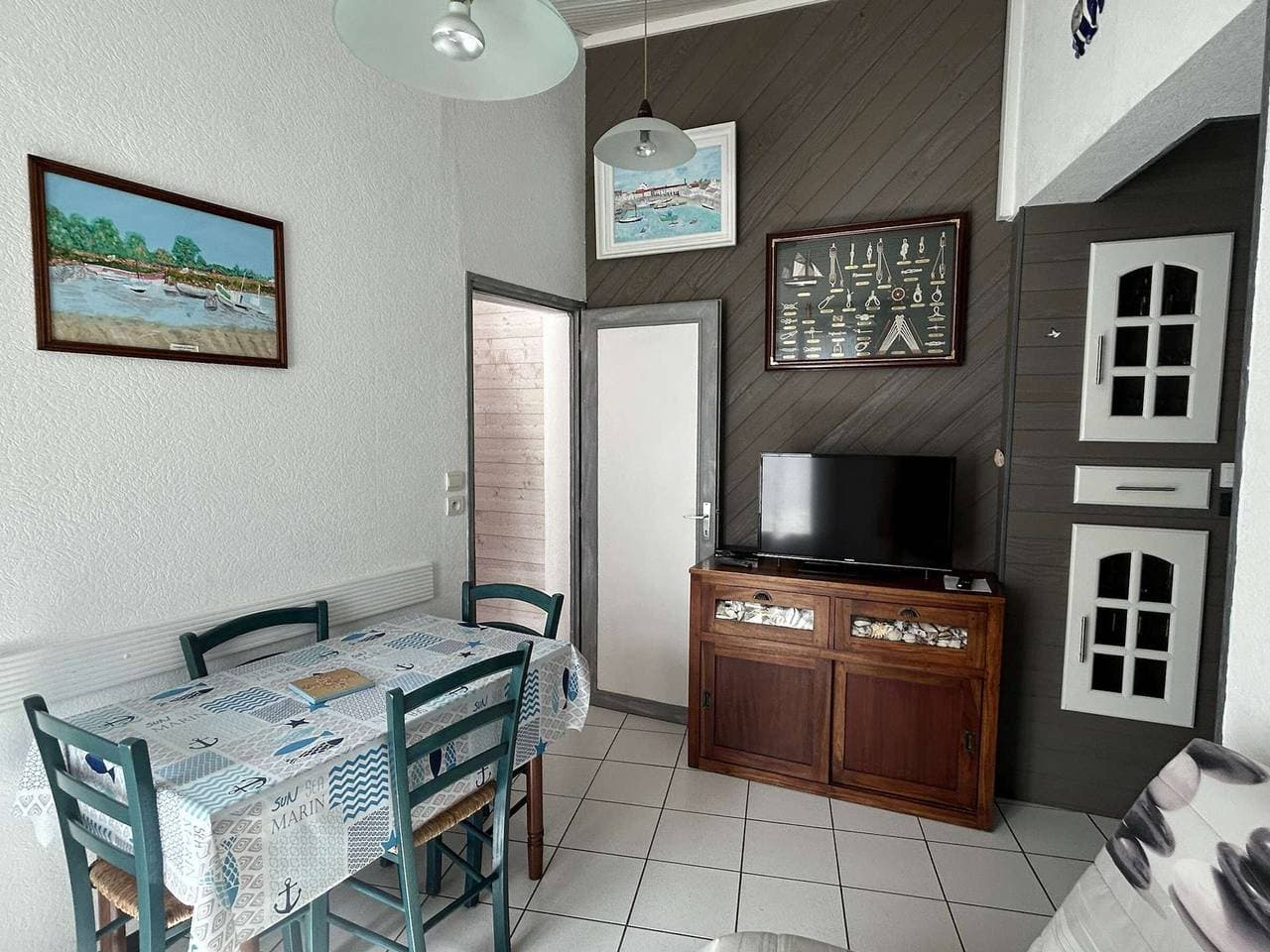 Foto 5 von 15: Charmantes 2-Zimmer-Haus, Terrasse, nahe Hafen & Strand, 4 Schlafplätze