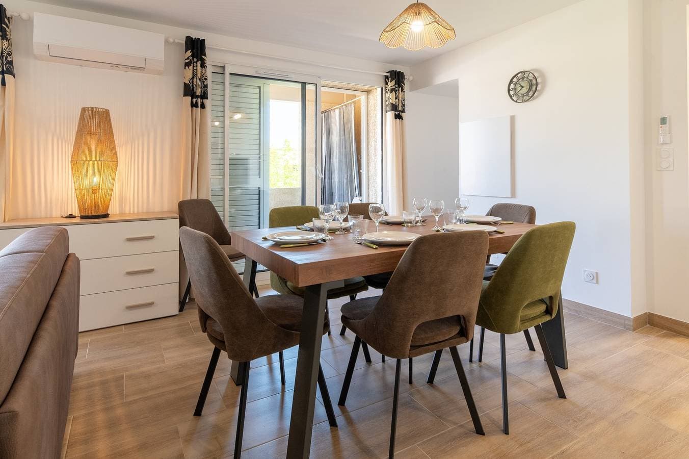 Foto 7 von 33: Apartment „La Dolce Vita 8 - Le Cedrat“ mit Meerblick, WLAN und Klimaanlage