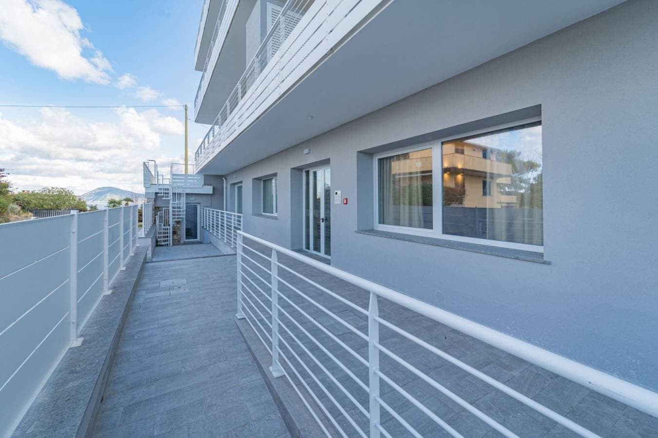 Foto 9 von 24: Ferienwohnung für 4 Personen mit Terrasse
