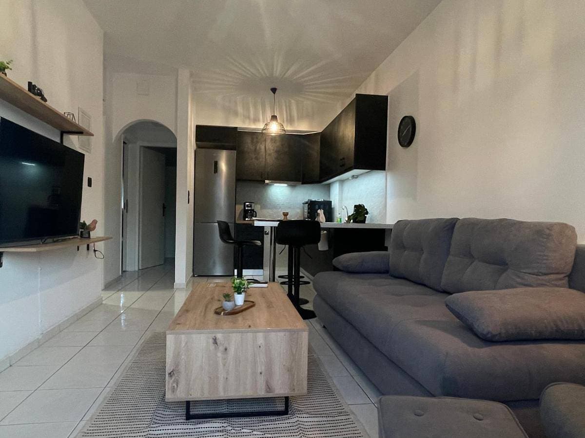 Obsidian Urban Suite , next to Heraklion Airport 1