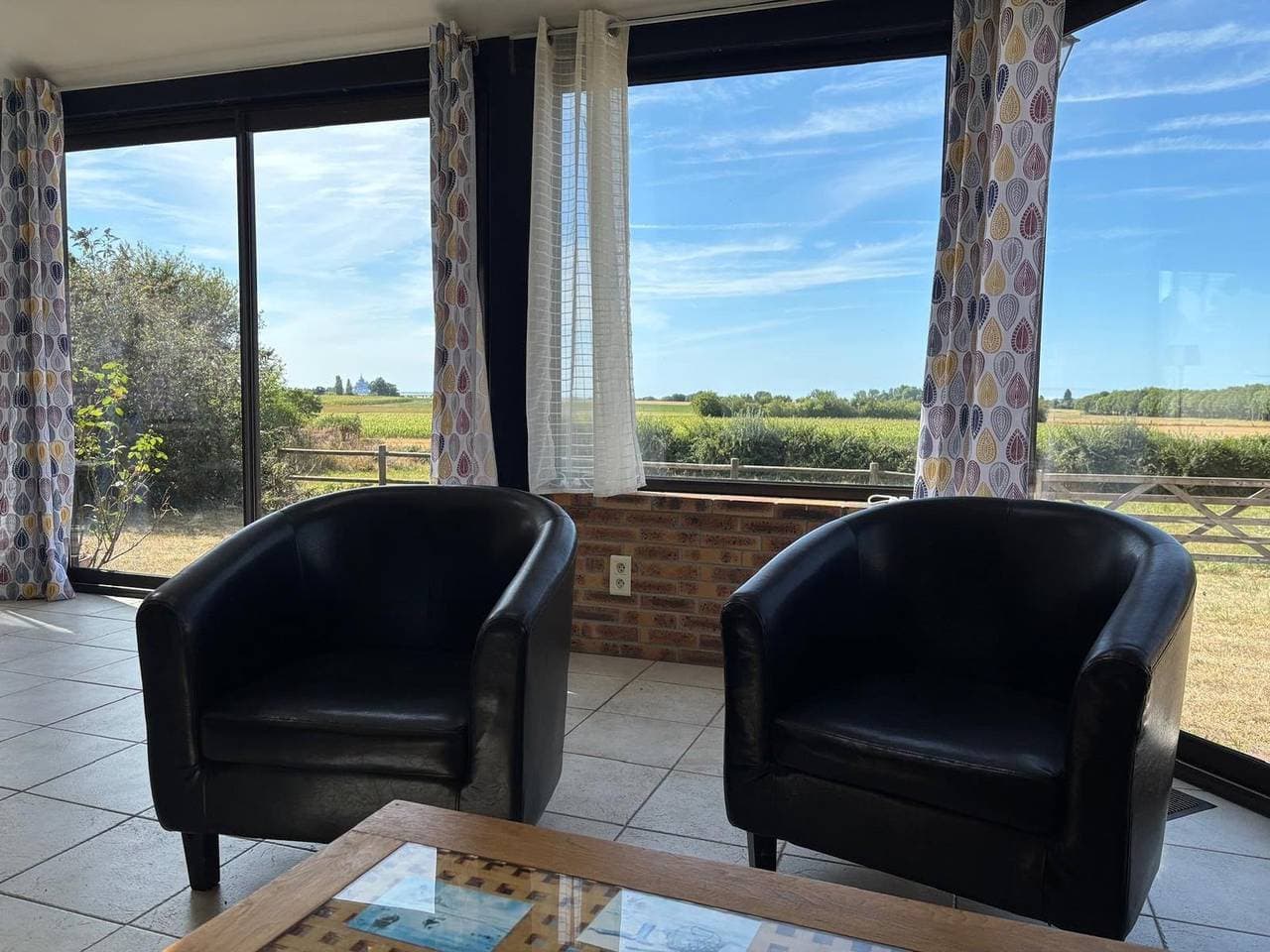 Foto 12 von 28: Ferienhaus der Normandie mit Blick auf die Bucht