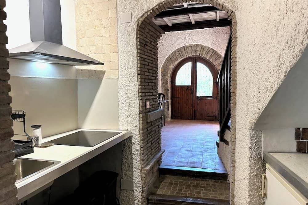 Foto 10 von 17: Septà - Pittoresca Casa Vacanze nel Centro Storico Vista Lago, Piccolo Giardino