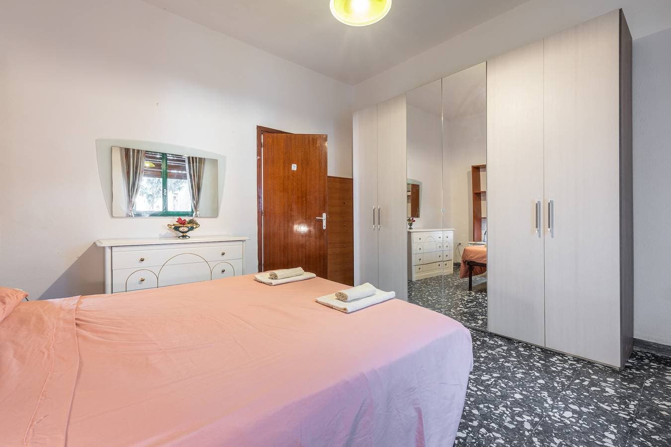 Foto 13 von 27: Ferienhaus Villetta Luisa mit Bergblick und Terrassen