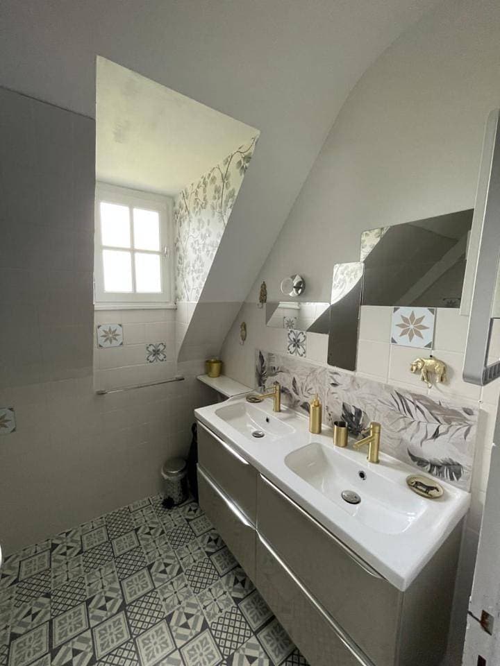 Foto 10 von 39: Three-Bedroom Home