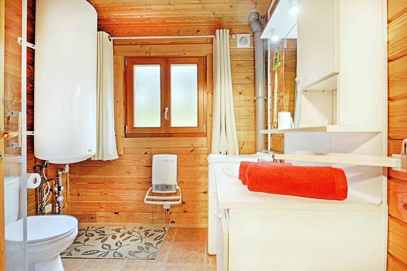 Foto 7 von 23: Chalet für 8 Personen mit Garten