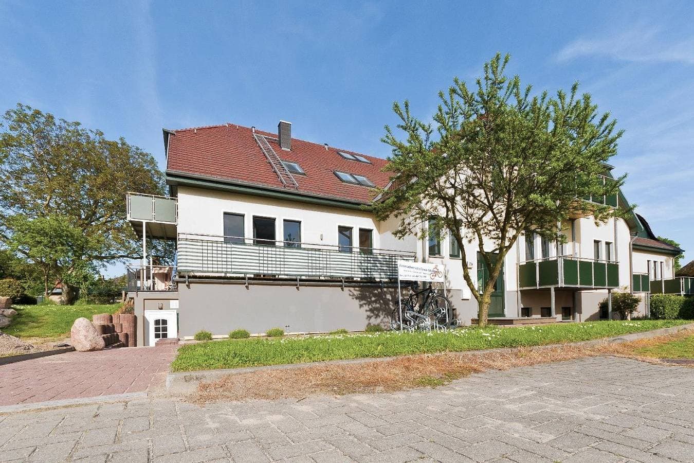Foto 11 von 19: Ruhige Lage und mit Gartennutzung, nah am Meer - Höftresidenz FeWo 25