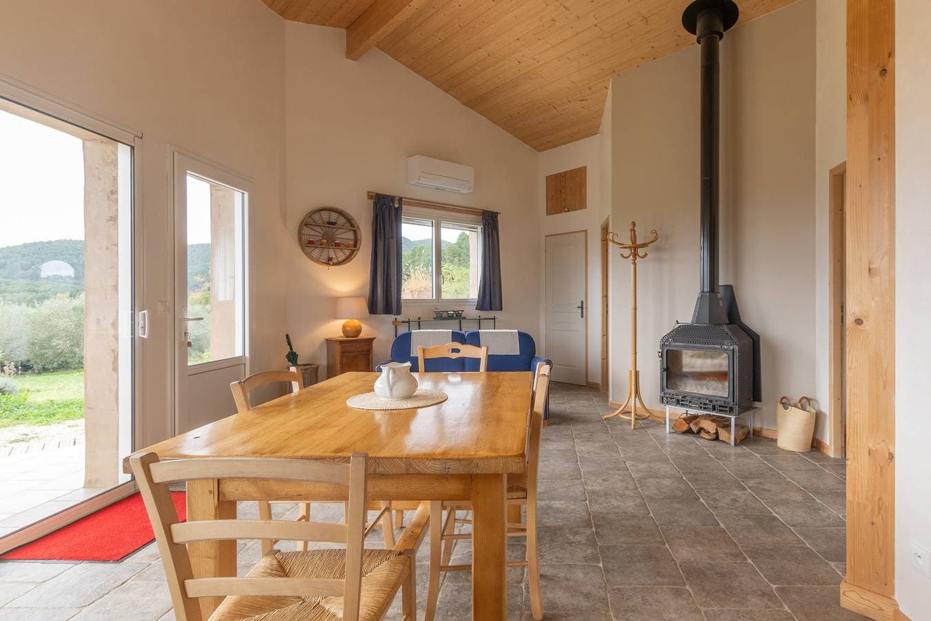 Foto 5 von 23: Ferienhaus 'Eco Gîte' mit Bergblick, WLAN und Klimaanlage