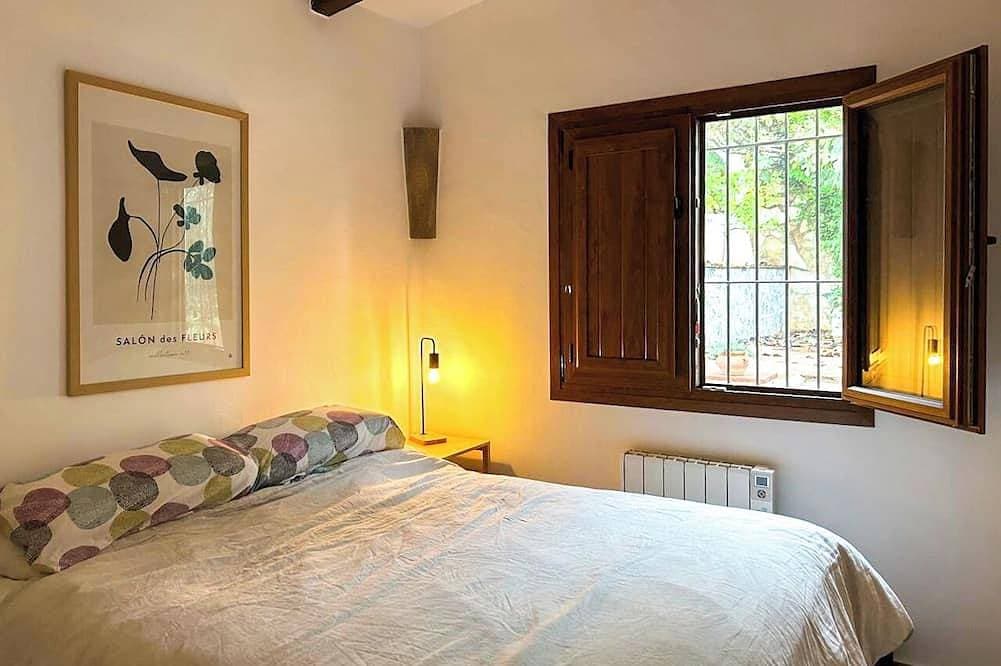 Foto 2 von 30: Cosy house with beautiful views to the forest. Pool, Pet-Friendly!