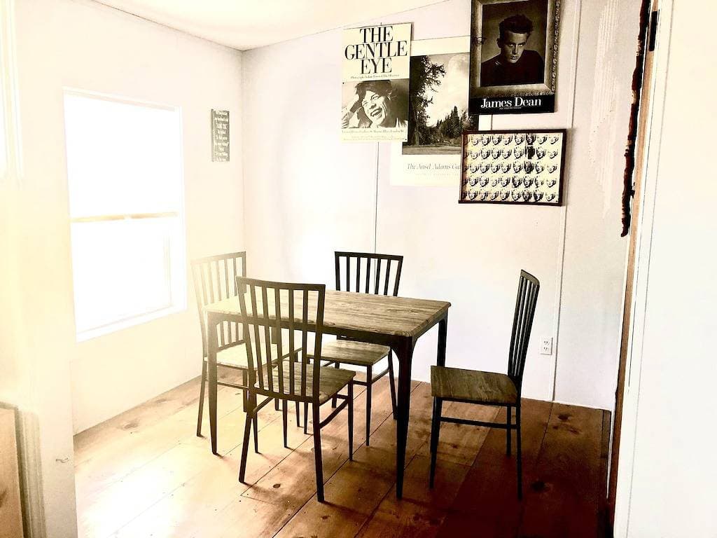 Finger Lakes Cottage 1