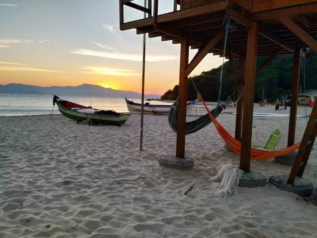 Foto 4 von 24: Cozy Chalet in a Family-Friendly Condominium with Pool on the Beach