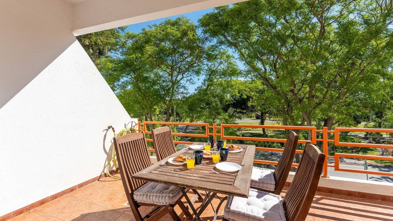 Foto 10 von 40: Ferienwohnung für 4 Personen mit Garten