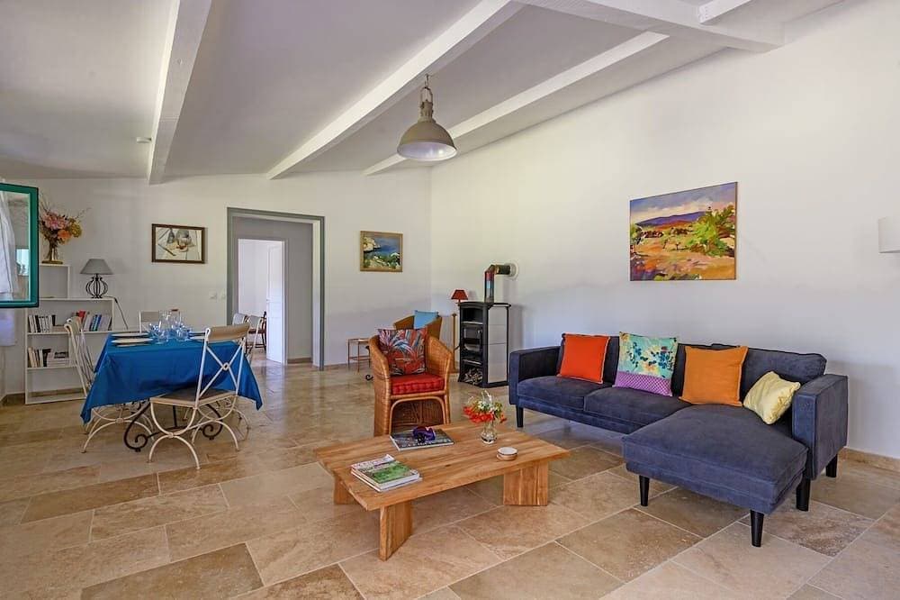 Foto 7 von 14: Ferienhaus-Mas de l'aube-Ensuite-Blick auf die Landschaft