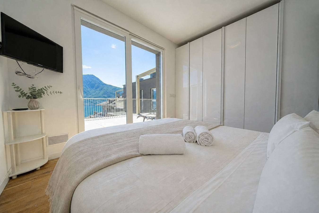Foto 4 von 20: Lakevista Terrace – Wohnung mit Pool und gemeinsamer Sauna