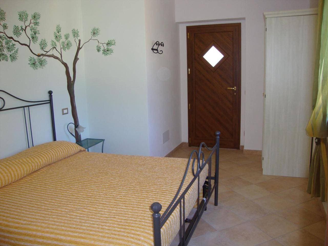 Foto 9 von 16: Double Room with Private Bathroom