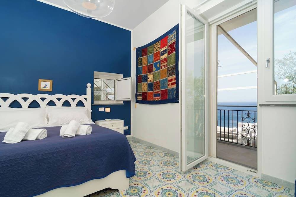 Foto 4 von 30: Übersicht exklusiven Villa am Meer in Sorrento Peninsula