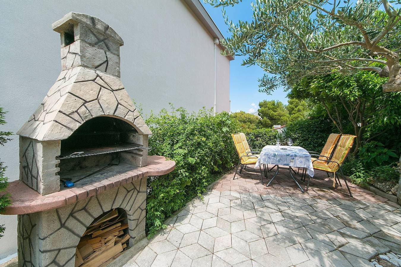 Foto 3 von 13: Studio Appartement mit Terrasse Brela, Makarska As-20778-a