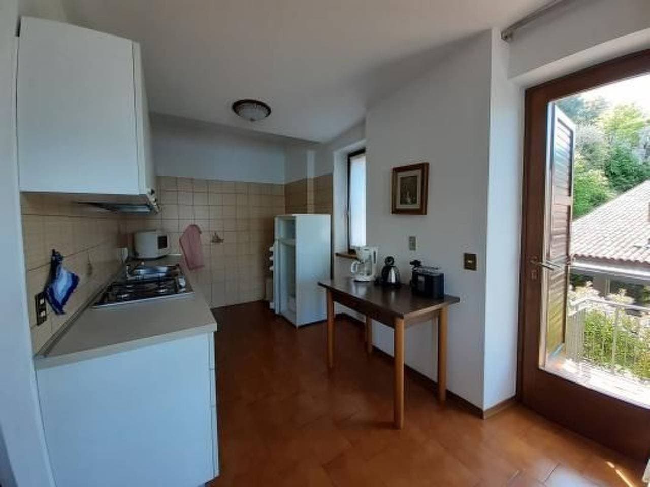 Foto 2 von 12: Zwei-Zimmer-Wohnung mit Balkon und herrlichem Seeblick