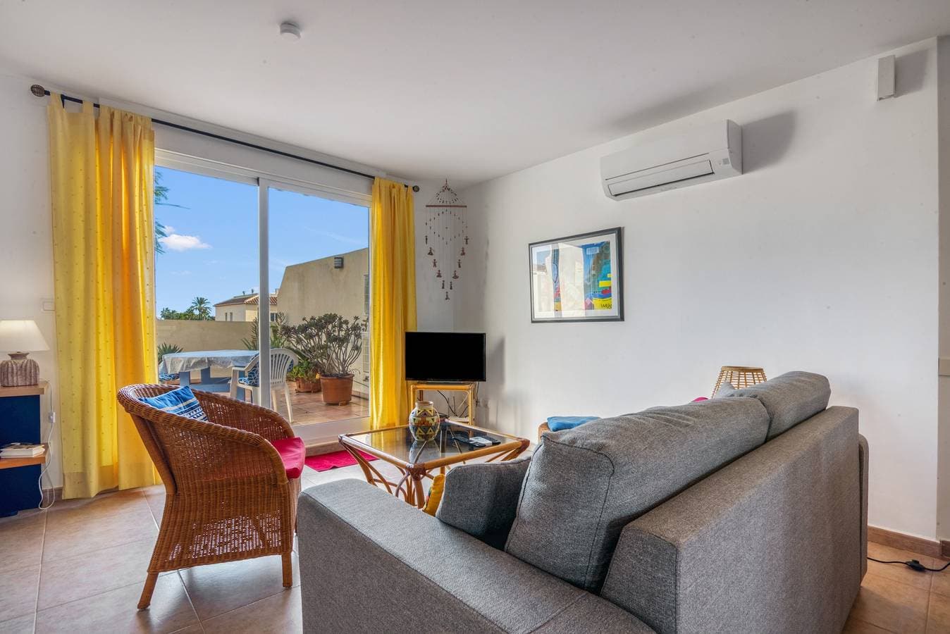 Foto 3 von 26: Casa "Jardines de Denia III" mit Meerblick, Pool, WLAN, Klimaanlage, Terrasse und Garten