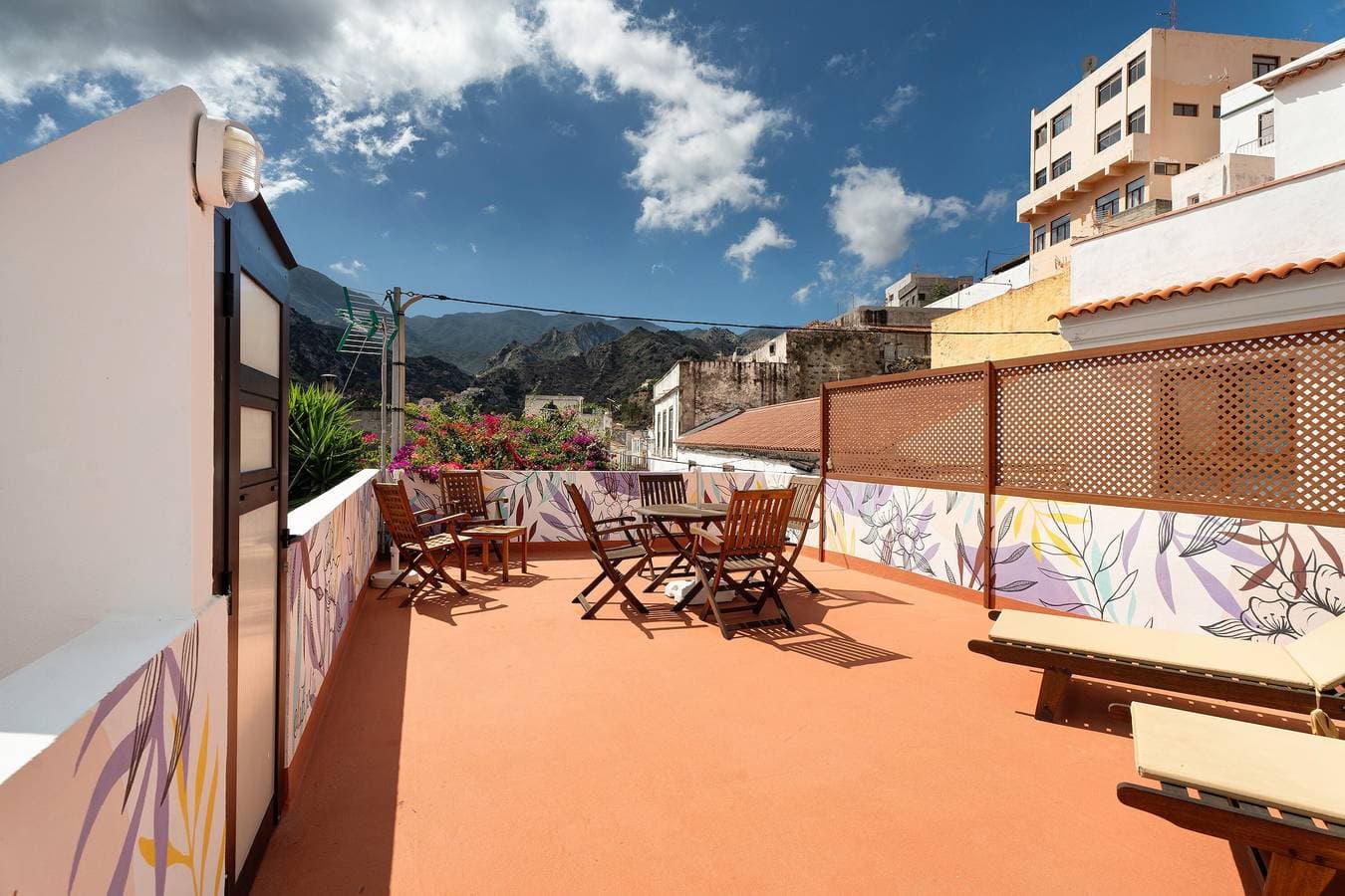 Foto 4 von 29: Ferienhaus 'Casa de Telégrafos' mit Bergblick, privater Terrasse und WLAN
