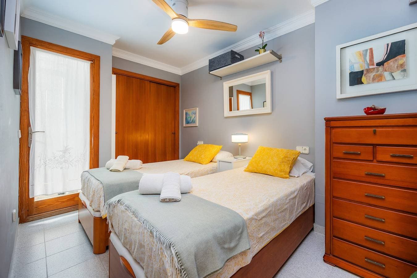 Foto 10 von 24: Ferienwohnung 'Formentor Gloria' mit Bergblick, WLAN und Terrasse