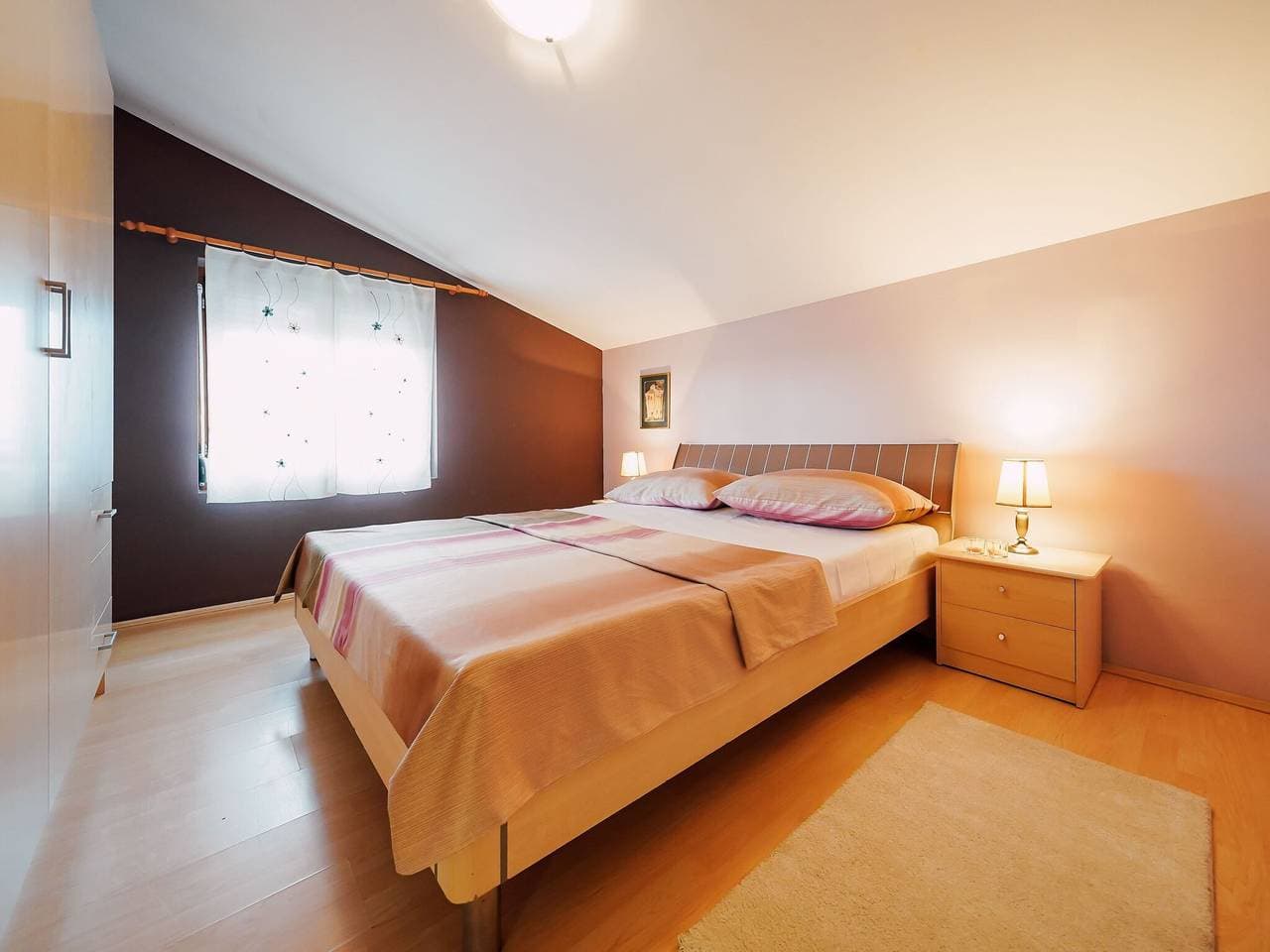 Foto 5 von 40: Charmantes 2-Bett-Apartment