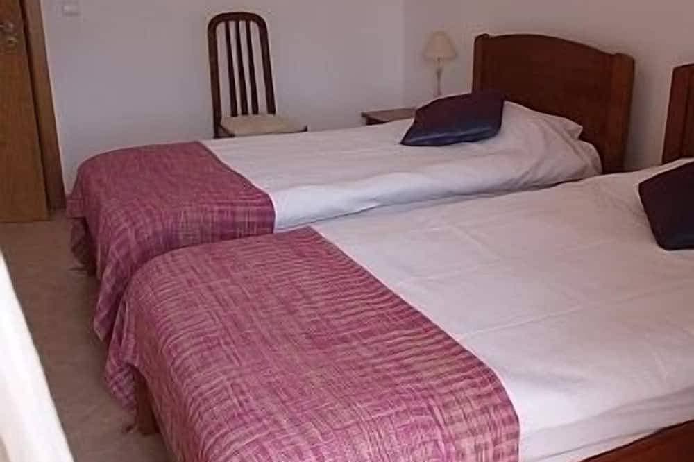 1 Schlafzimmer Apartment bietet Platz für 4 Personen mit privatem Pool und Klimaanlage 1