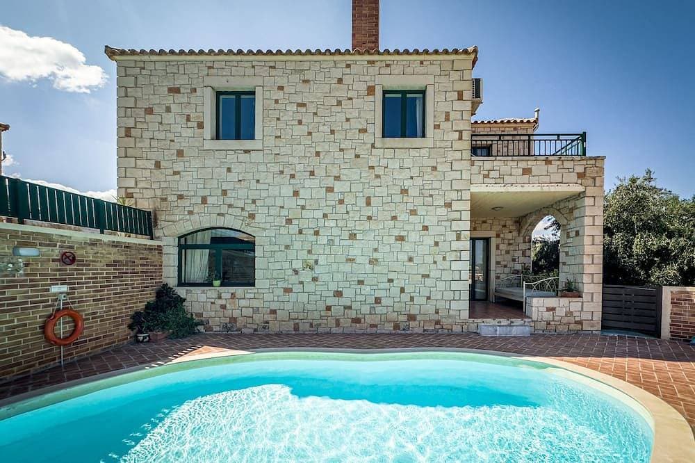 Foto 12 von 13: Niriides Villas | Amfitriti |  Villa 4-bedrooms with private pool