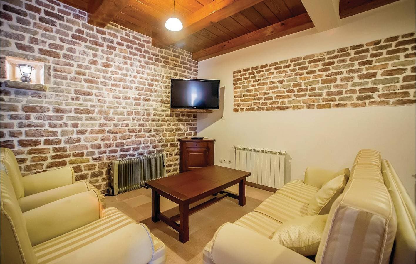 Foto 5 von 23: Ferienhaus für 6 Personen mit Terrasse