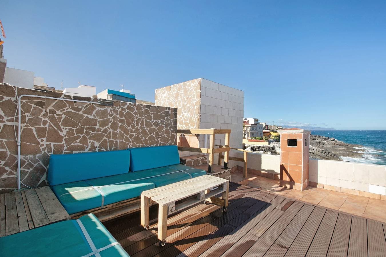 Foto 2 von 45: Ferienhaus "Casa Tenerife Primera Linea" mit Meerblick, 3 privaten Terrassen und WLAN
