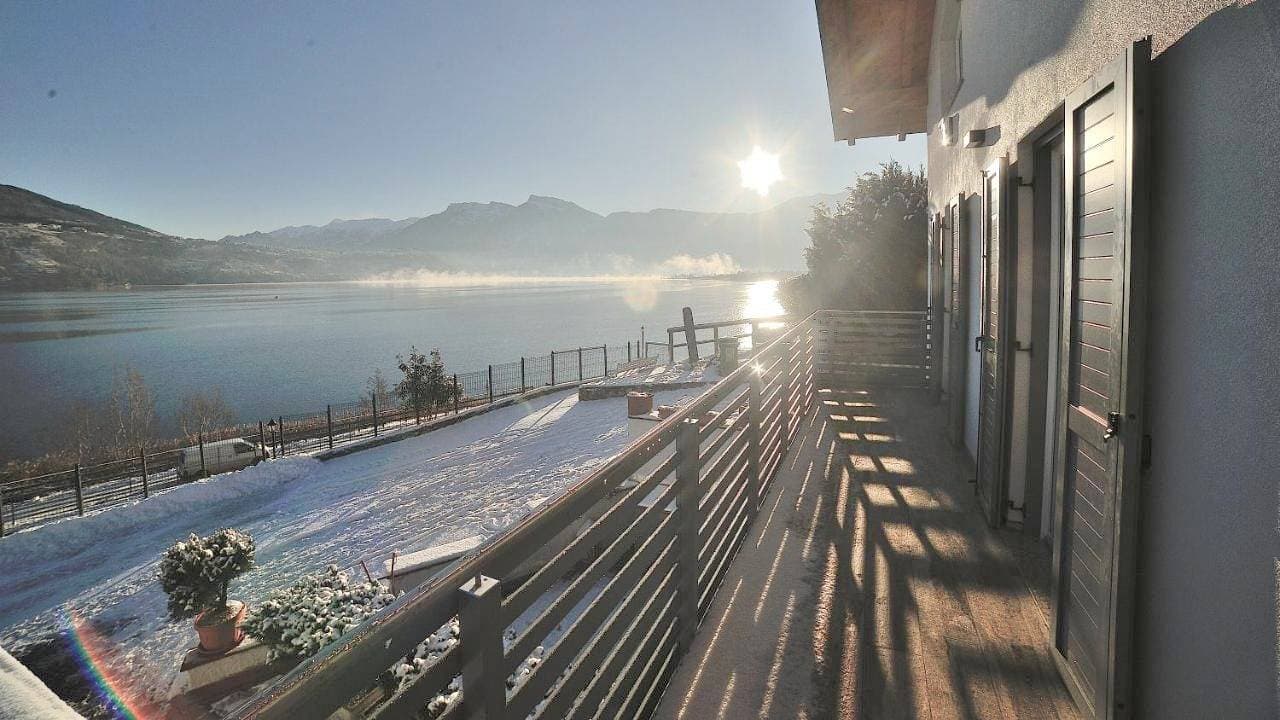 Foto 2 von 25: Double Room with Lake View